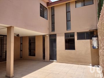 CASA EN VENTA  POR PLAZA CRISTAL Y UVP EN VILLA ENCANTADA PUEBLA