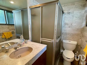 Casa en Venta en Circuito Héroes, Cd. Satélite