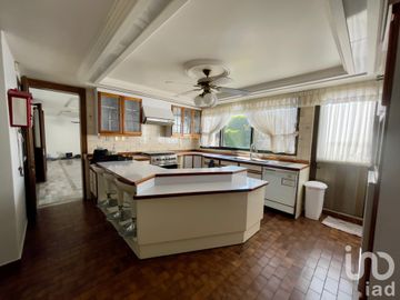 Casa en Venta en Circuito Héroes, Cd. Satélite