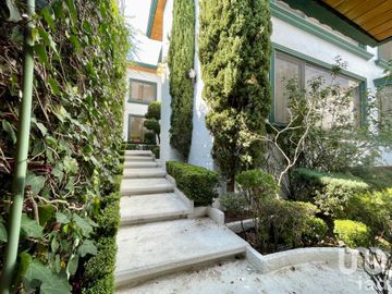 Casa en Venta en Circuito Héroes, Cd. Satélite