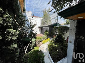 Casa en Venta en Circuito Héroes, Cd. Satélite
