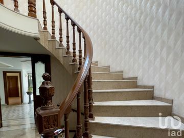 Casa en Venta en Circuito Héroes, Cd. Satélite