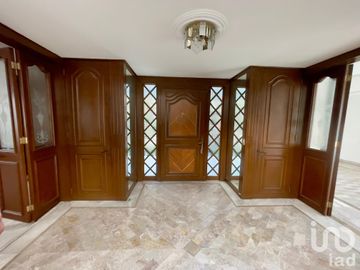 Casa en Venta en Circuito Héroes, Cd. Satélite