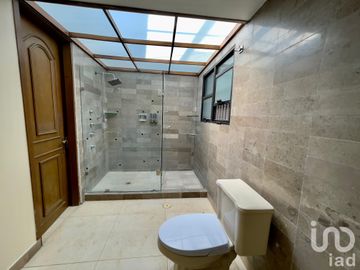 Casa en Venta en Circuito Héroes, Cd. Satélite