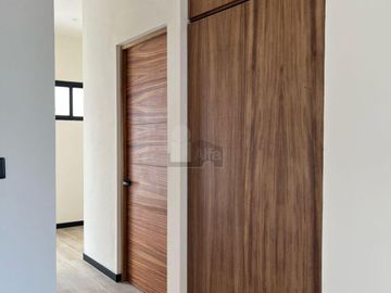 OPORTUNIDAD CASA EN VENTA EN CANCUN 4 RECAMARAS, UNA EN PB. CTO DE SERVICIO CON BAÑO