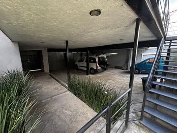 VENTA DE CASA  AV. 15 DE MAYO