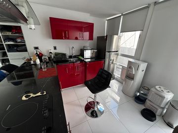 VENTA DE CASA  AV. 15 DE MAYO