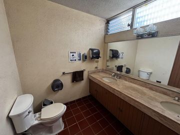 VENTA DE CASA  AV. 15 DE MAYO