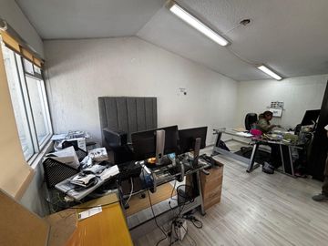 VENTA DE CASA  AV. 15 DE MAYO
