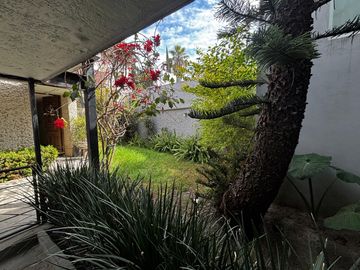 VENTA DE CASA  AV. 15 DE MAYO