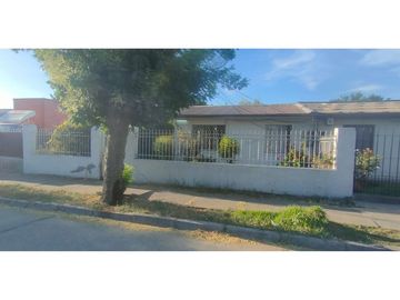 ¡Casa para remodelar en Conchalí con Jardín