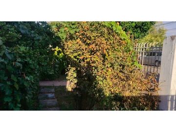 ¡Casa para remodelar en Conchalí con Jardín