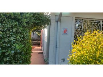 ¡Casa para remodelar en Conchalí con Jardín