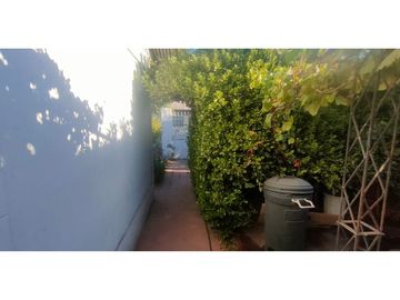 ¡Casa para remodelar en Conchalí con Jardín