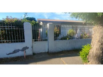 ¡Casa para remodelar en Conchalí con Jardín