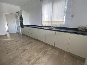 Casa en venta - 3 Dormitorios 2 Baños - 820Mts2 - Pilar del Este
