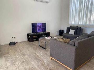 Casa en venta - 3 Dormitorios 2 Baños - 820Mts2 - Pilar del Este