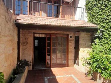 PH en venta - 4 Dormitorios 2 Baños - Cochera - 254Mts2 - Barracas