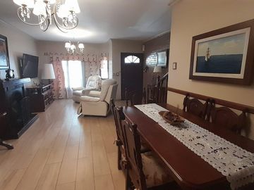 PH en venta - 4 Dormitorios 2 Baños - Cochera - 254Mts2 - Barracas