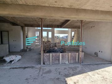 Casa con obra gris completa en Barrio Lagos de Canning, muy prolija