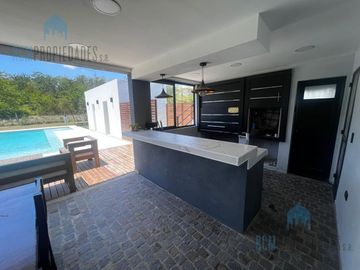Venta Casa 7 ambientes La Magdalena Canning