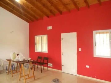 Casa de tres ambientes con jardin y piscina en venta en Ruta del Sol La Plata