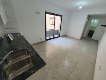 Departamento monoambiente en excelente ubicacion en lomas de zamora