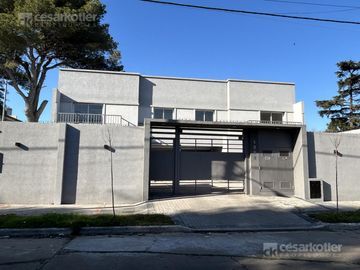 PH a estrenar, 3 ambientes, con cochera y patio