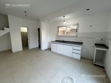 PH a estrenar, 3 ambientes, con cochera y patio