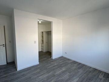 PH a estrenar, 3 ambientes, con cochera y patio