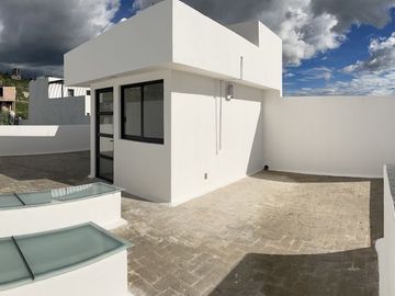 CASA EN VENTA EN EL CONDADO CORREGIDORA QUERETARO
