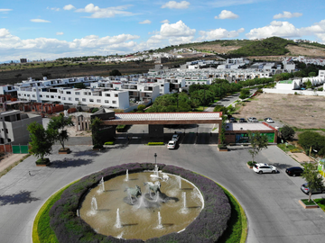 CASA EN VENTA EN EL CONDADO CORREGIDORA QUERETARO