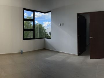 CASA EN VENTA EN EL CONDADO CORREGIDORA QUERETARO