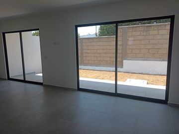 CASA EN VENTA EN SAN ISIDRO JURIQUILLA, QUERÉTARO