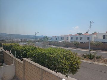 CASA EN VENTA EN SAN ISIDRO JURIQUILLA, QUERÉTARO