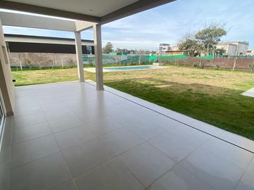 Casa en venta/alquiler Barrio Santa Ines Canning