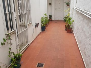 PH DE 2 AMBIENTES  CON PATIO Y TERRAZA EN BANFIELD