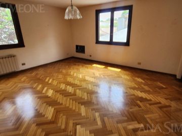 Casa - Venta -  La Lucila