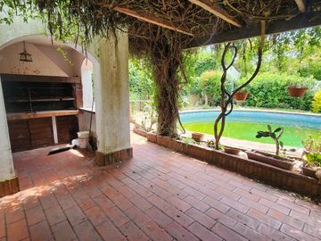 Casa - Venta -  La Lucila