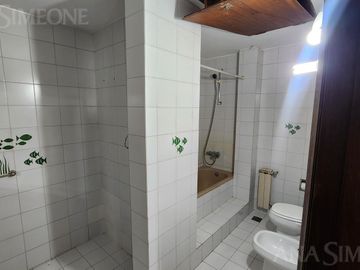 Casa - Venta -  La Lucila