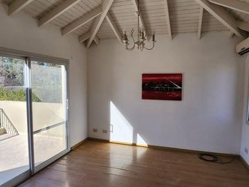 Casa en Canning (E. Echeverria)