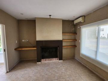 Casa en Canning (E. Echeverria)