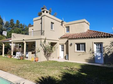 Casa en Canning (E. Echeverria)