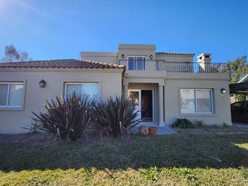 Casa en Canning (E. Echeverria)