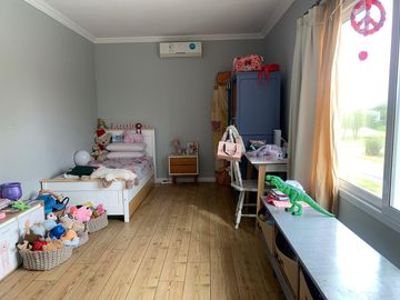 CASA EN VENTA, 6 AMBIENTES, SAN SEBASTIAN, AREA 10