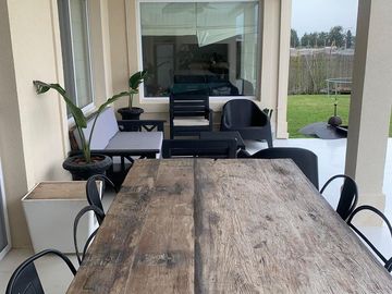 CASA EN VENTA, 6 AMBIENTES, SAN SEBASTIAN, AREA 10