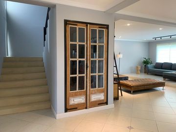 CASA EN VENTA, 6 AMBIENTES, SAN SEBASTIAN, AREA 10