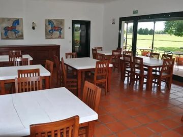 Casa en venta - 3 Dormitorios 3 Baños - Cocheras - 10.071Mts2 - La Macarena, Exaltación de la Cruz