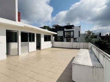 Casa espaciosa y con colindancia a área verde en Fracc. Morada del Quetzal