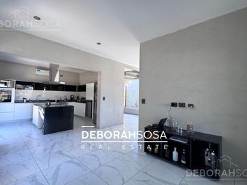 Casa en Venta 5 ambientes al Agua - El Cantón Escobar